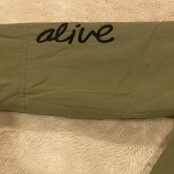 Zara Girls Olive Coat - Picture 10 of 11